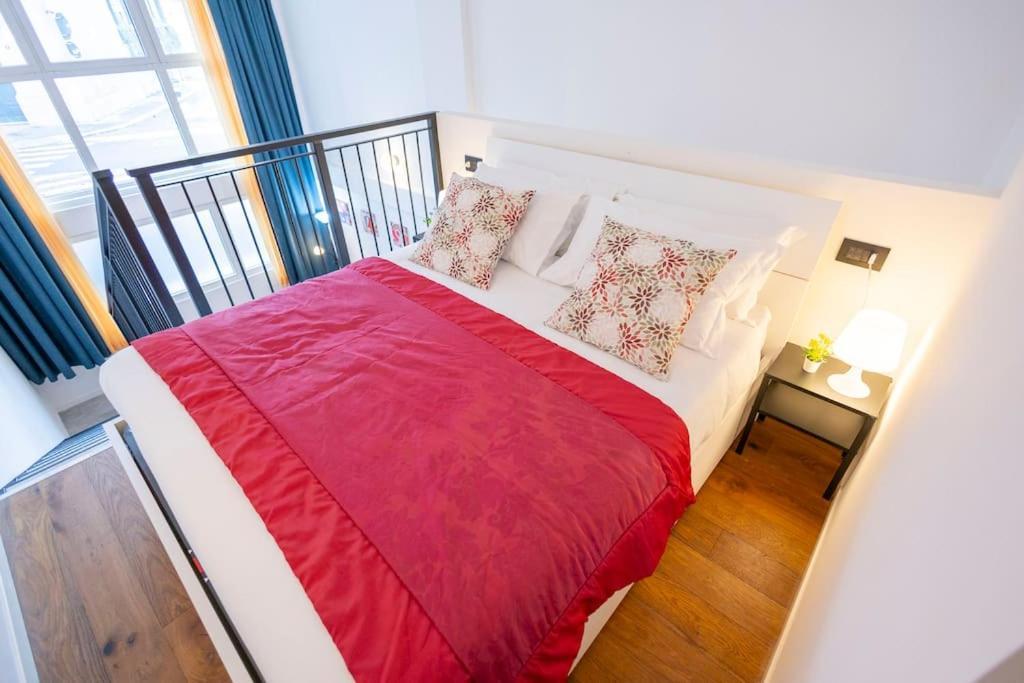 Darsena Charming Apartment By 101Flats Milão Exterior foto